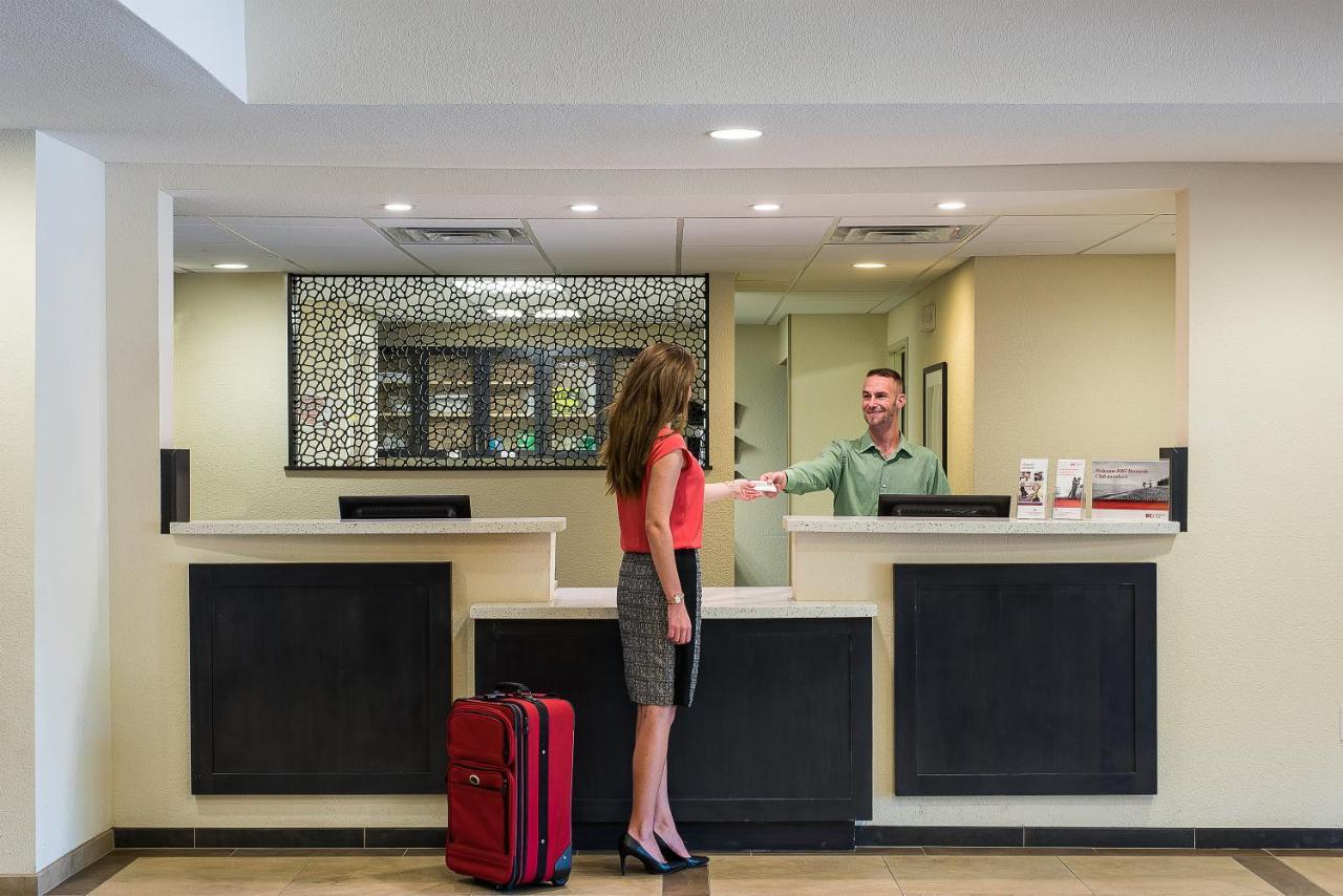 Candlewood Suites Bloomington By Ihg Екстериор снимка