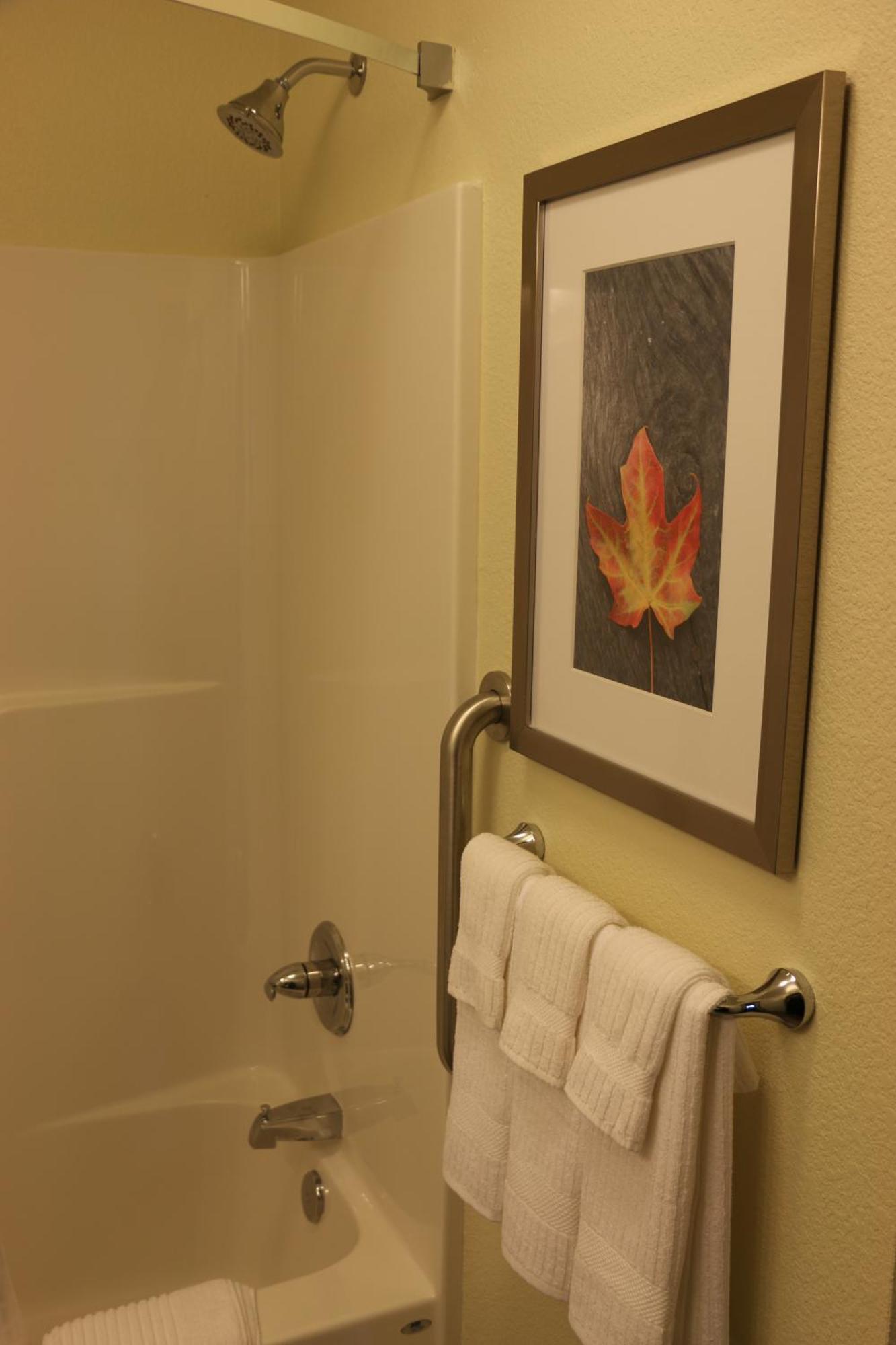 Candlewood Suites Bloomington By Ihg Екстериор снимка