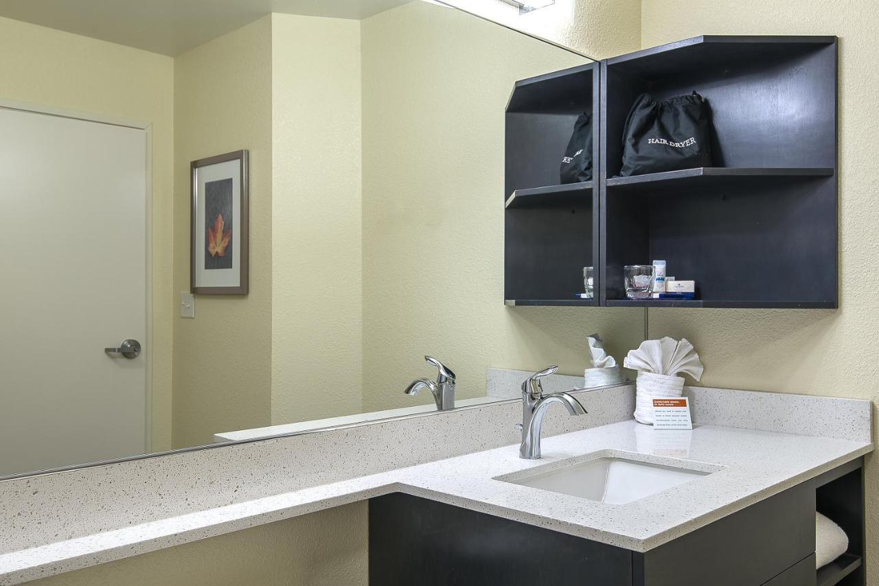 Candlewood Suites Bloomington By Ihg Екстериор снимка